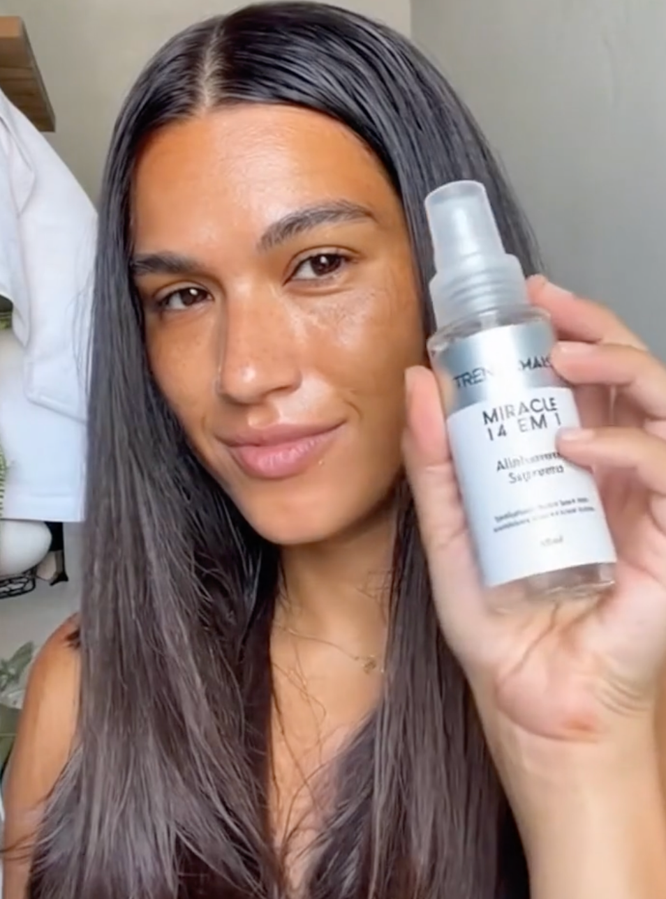 Miracle 14 em 1 Trendsmake – Spray Capilar Líquido para Blindagem dos Fios